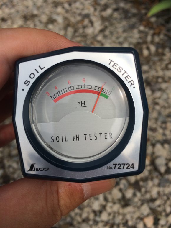 土壌pHを測る土壌酸度計、シンワ測定A72724を使ってみた！